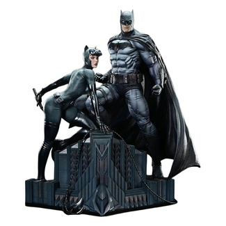 DC Comics Ultimate Premium Masterline Series Statue 1/4 Batman & Catwoman (Concept Design by Clay Mann) 56 cm