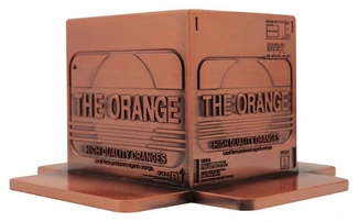 Metal Gear Solid 2 Replica Cardboard Box Antique Gold